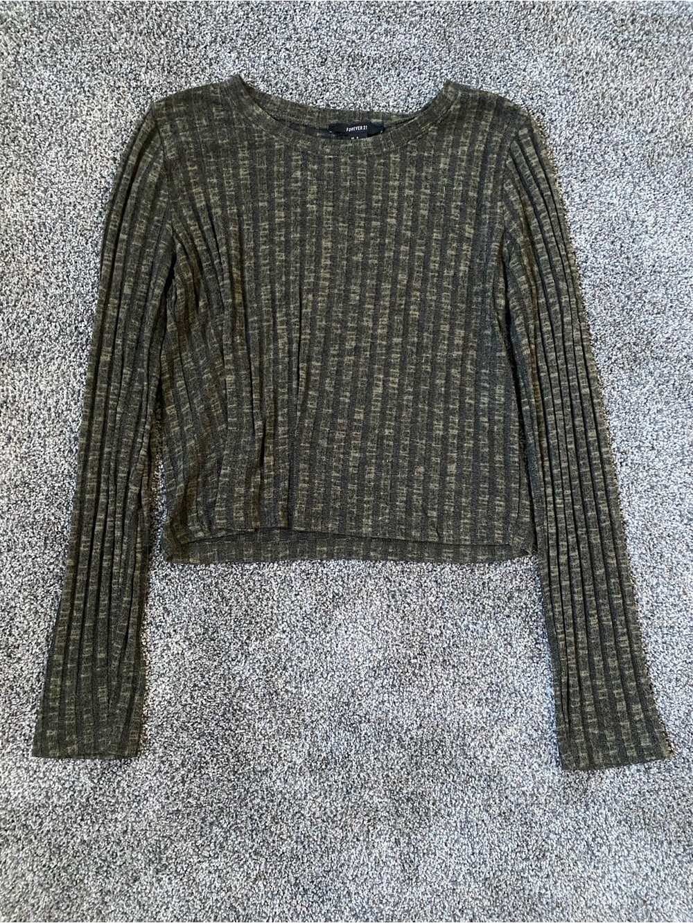 Forever 21 Olive Green Ribbed Long Sleeve Crop Top